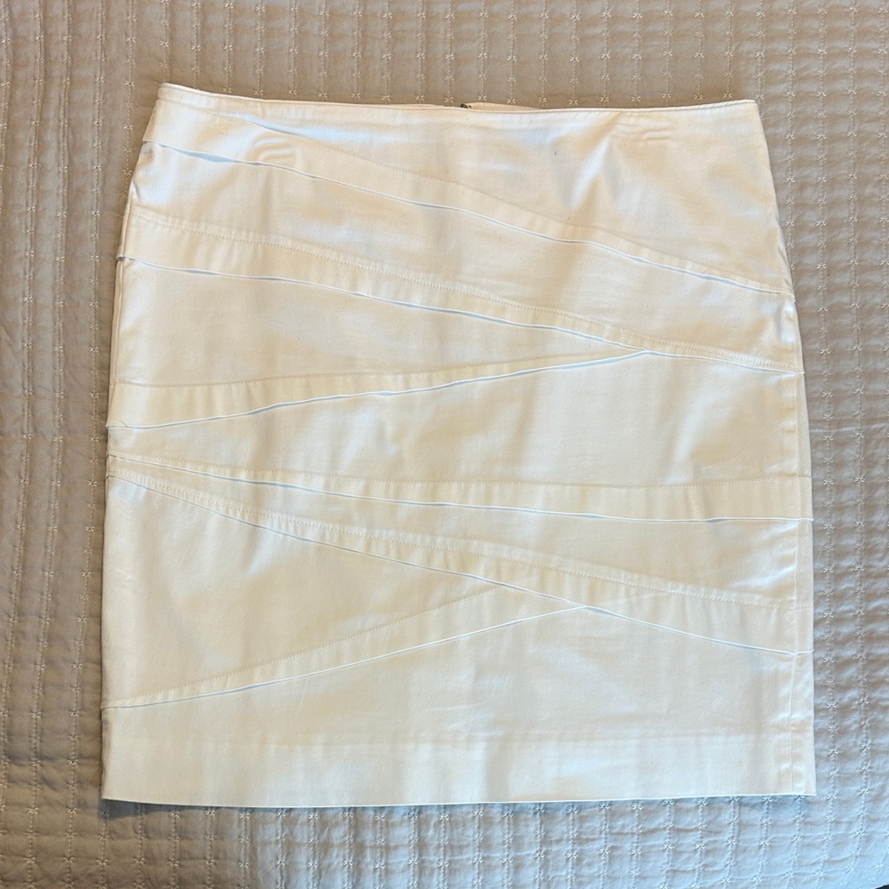White House Black Market White Diagonal Panel Mini Skirt